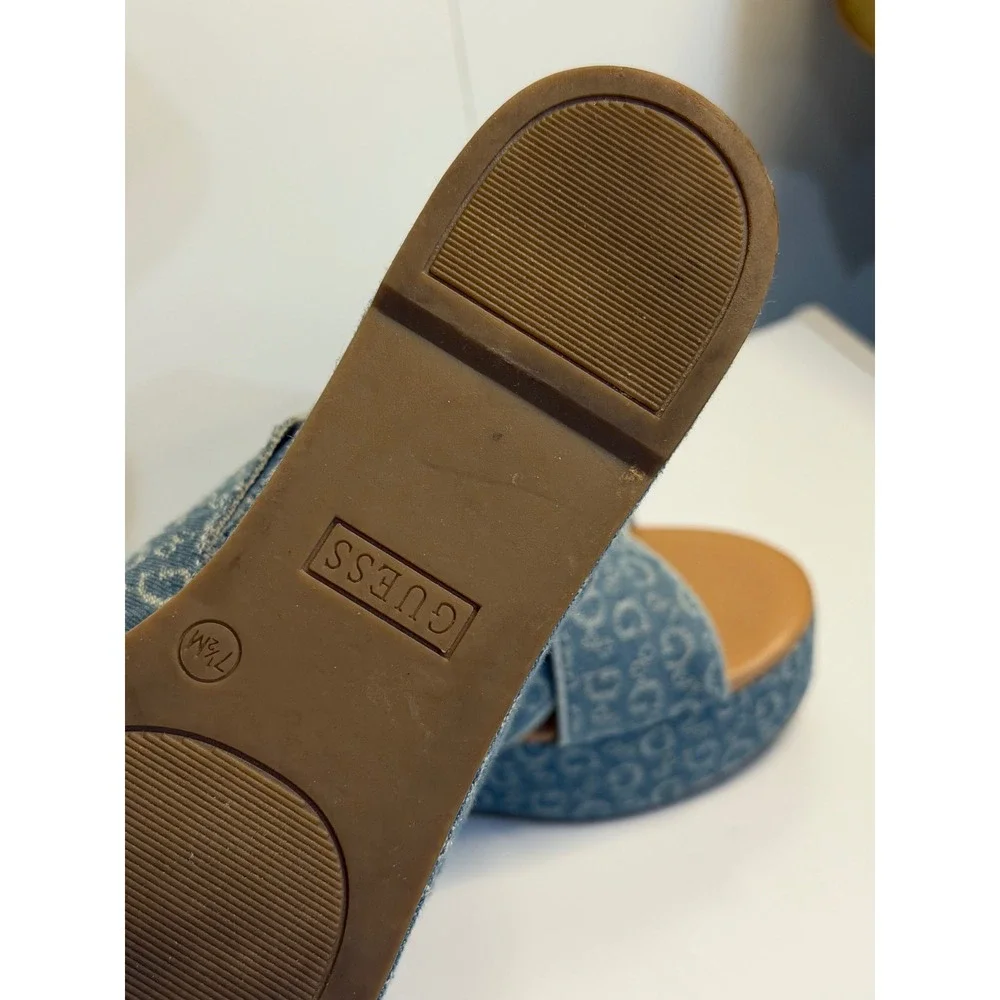 GUESS Denim Logo Platform Wedge Sandals Crisscross Womens SZ 7.5M Stylish Casul - Picture 7 of 9